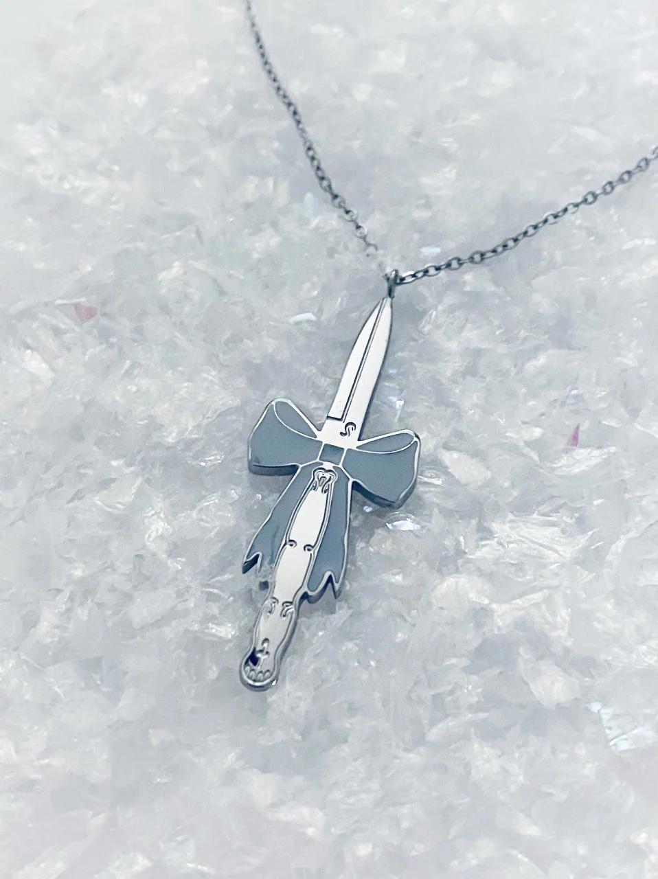 Bow Blade Necklace - Image 2