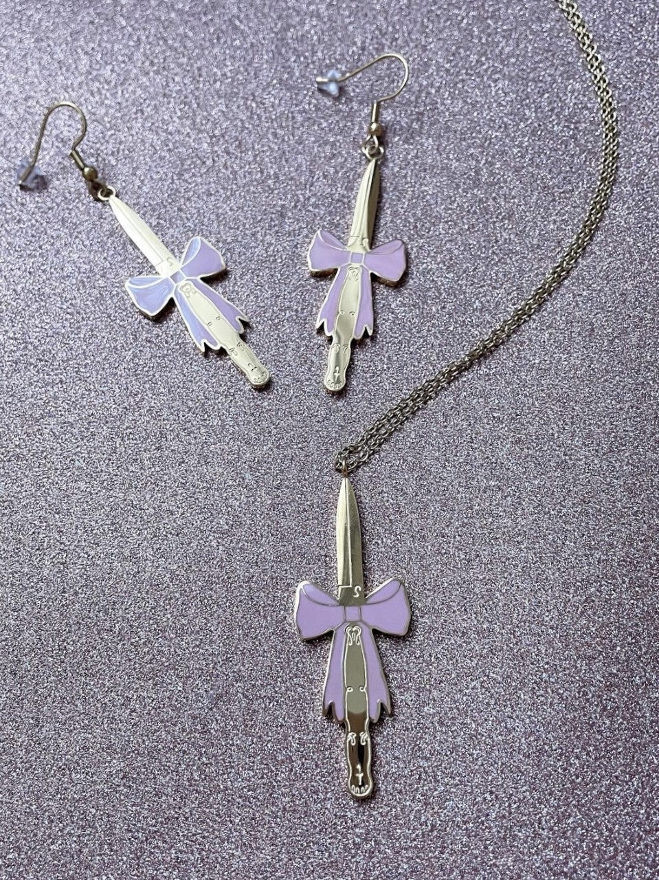 Bow Blade Necklace - Image 4