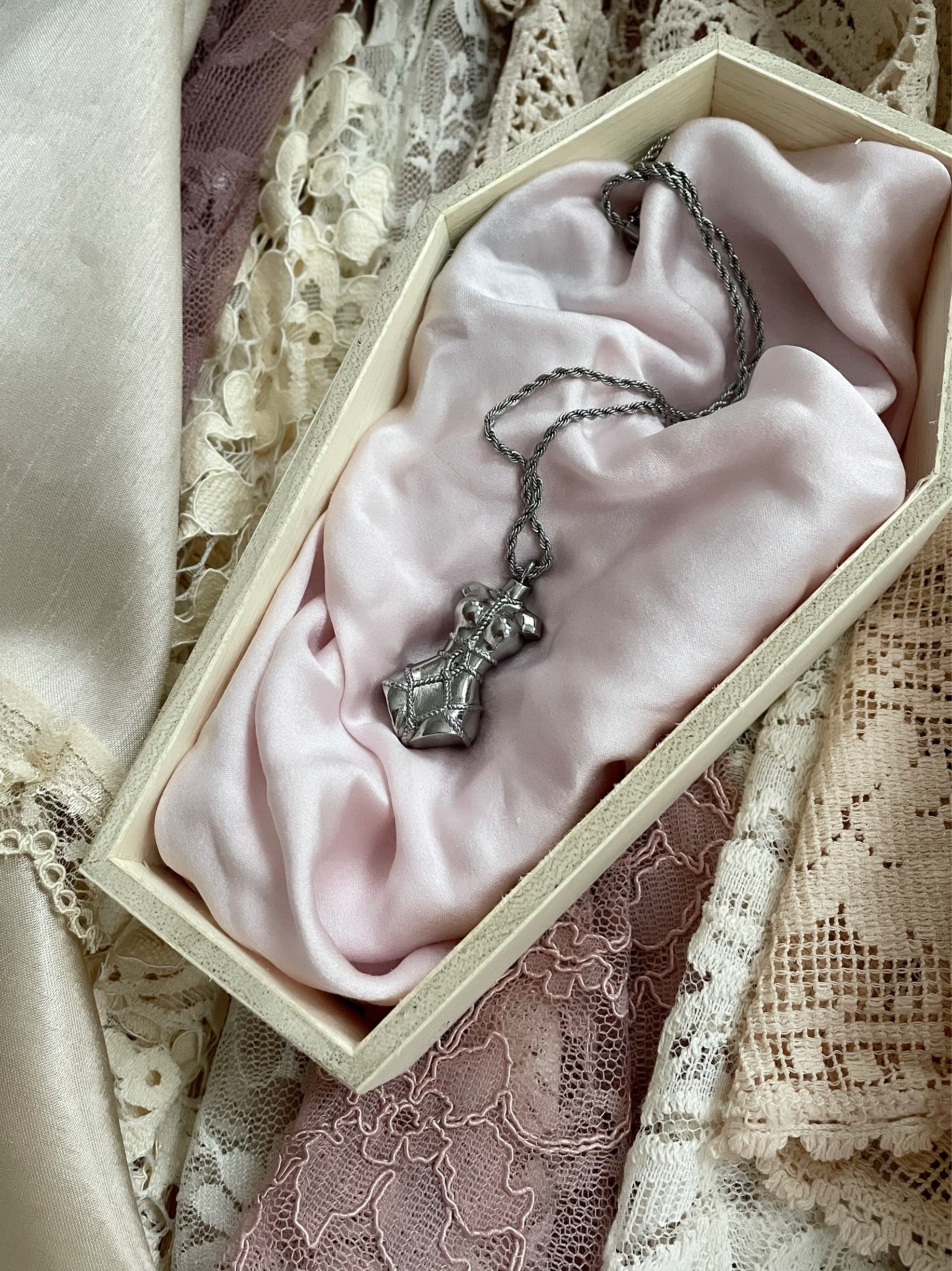 Shibari Necklace