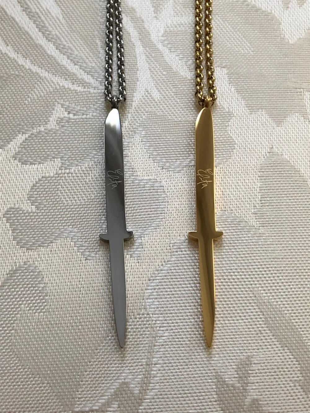 Switchblade Necklace - Image 3